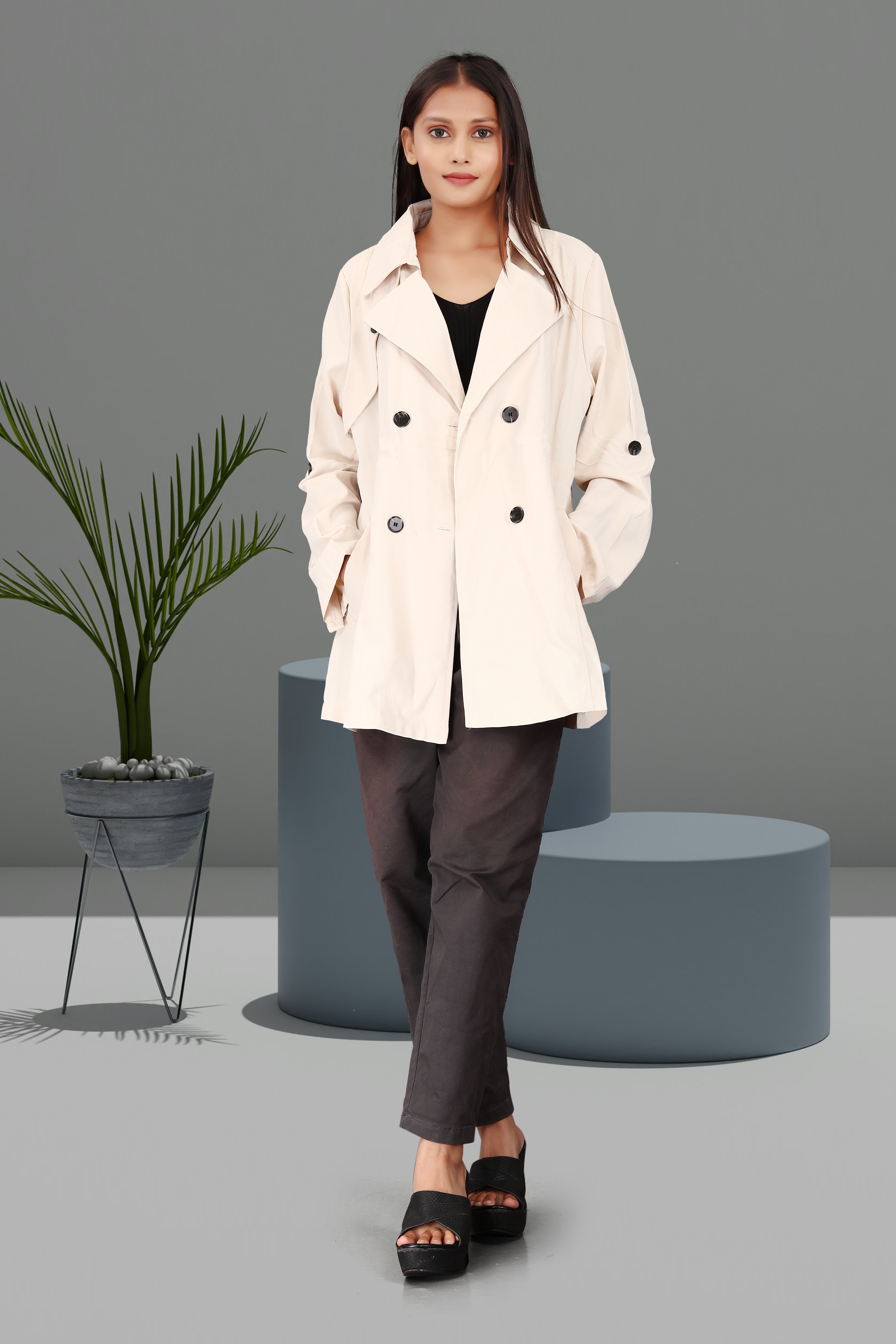 Women’s Beige Double-Breasted Trench Coat with Black Crop Top & High-Waist Pants – Elegant Casual & Streetwear