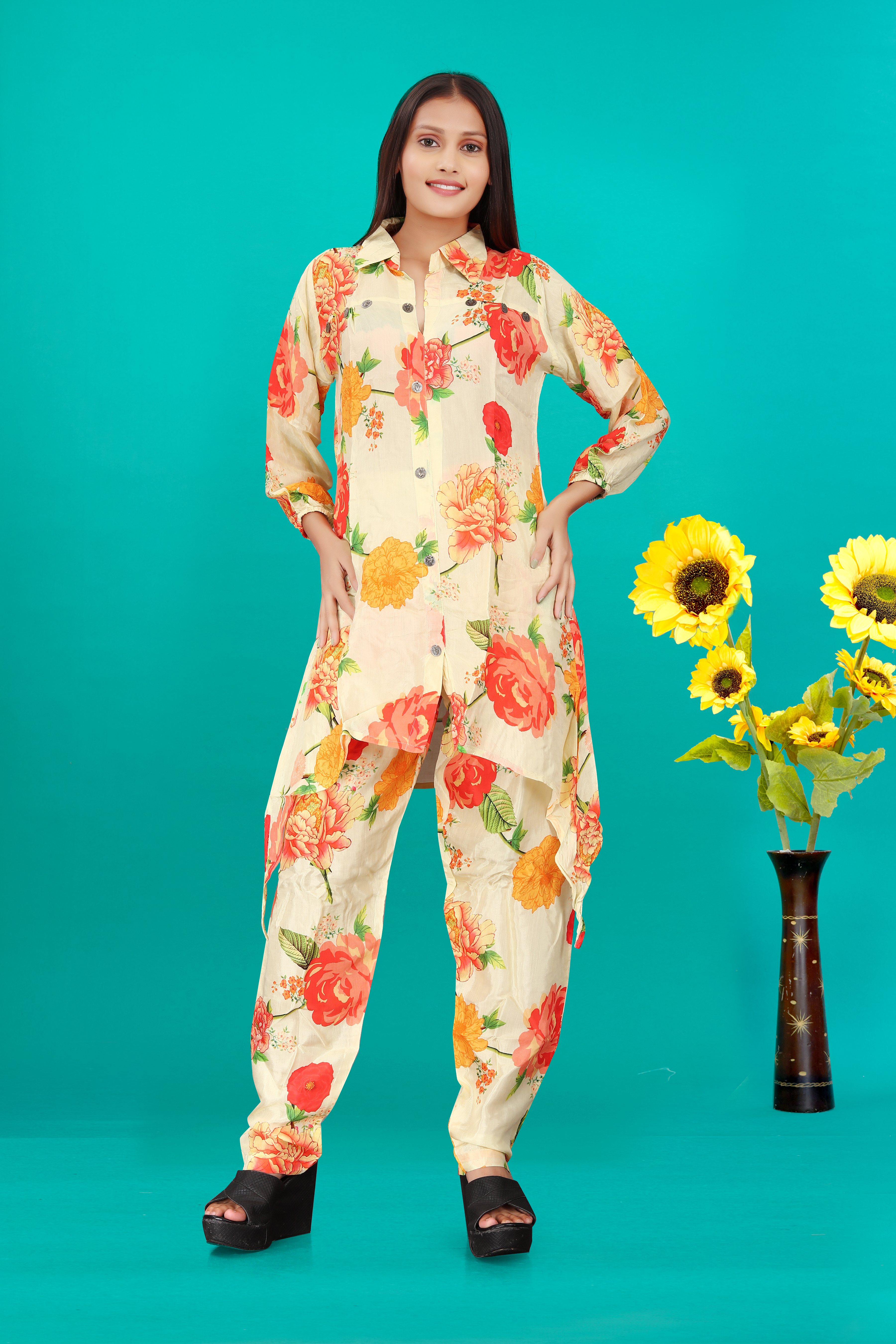 Women’s Cream Floral Co-Ord Set | Printed Shirt & Pant Set
